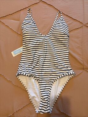 Cupshe Black & White Striped Girls One-Piece Swimsuit